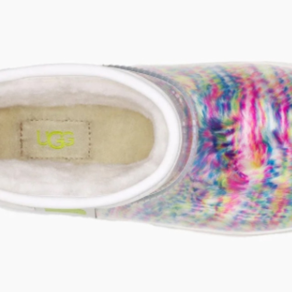 UGGS  waterproof multi color boots
